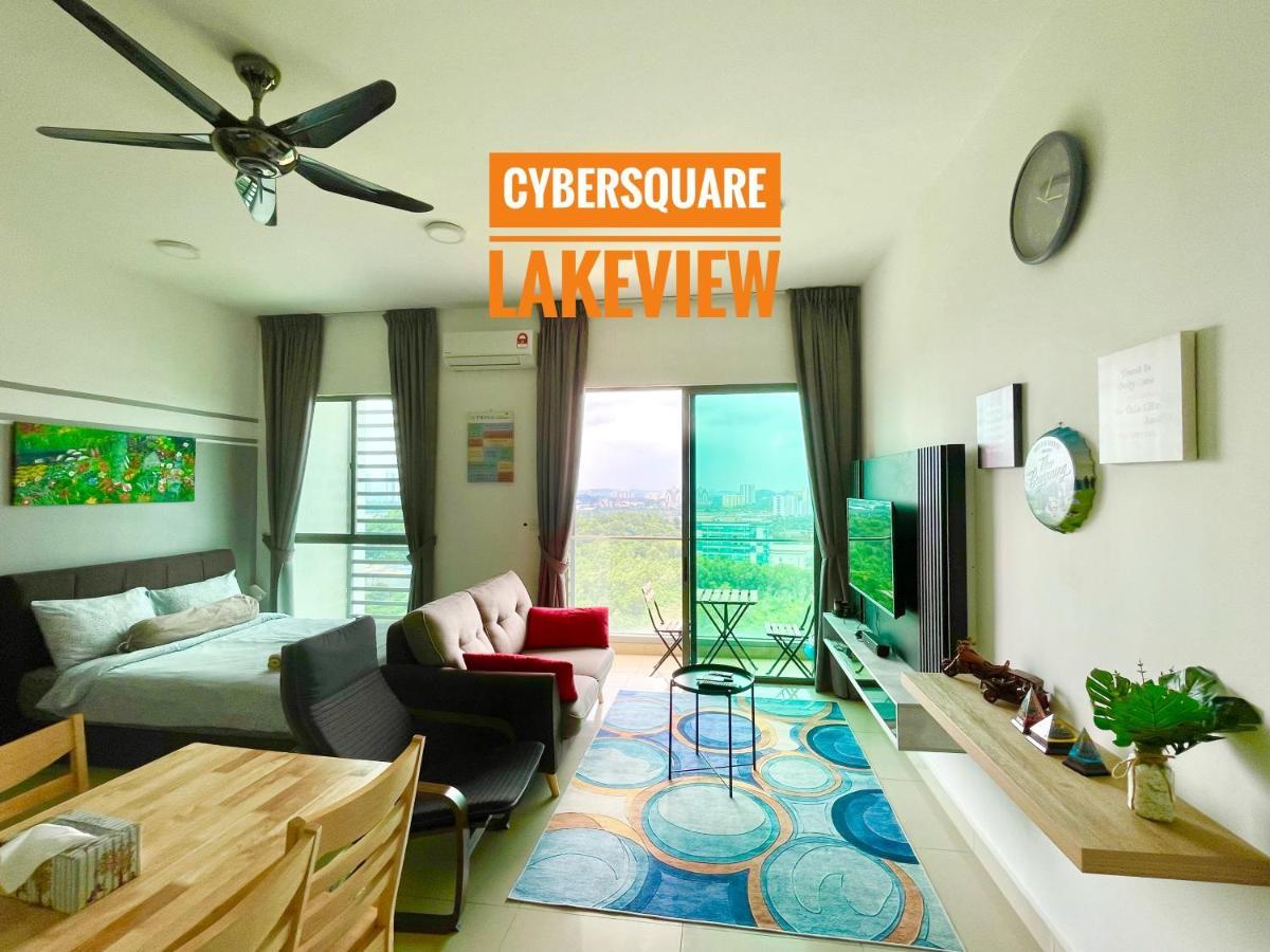 Cybersquare Lakeview With Netflix And Disney Hotstar Cyberjaya Exterior photo